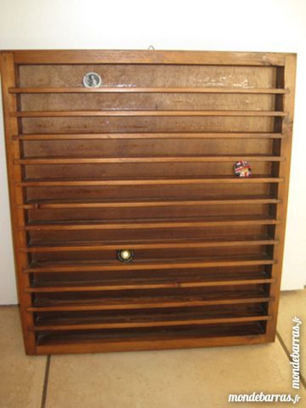 ETAGERE POUR CAPUSLES 