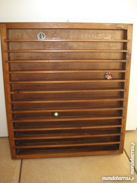 ETAGERE POUR CAPUSLES 8 Sainte-Mesme (78)