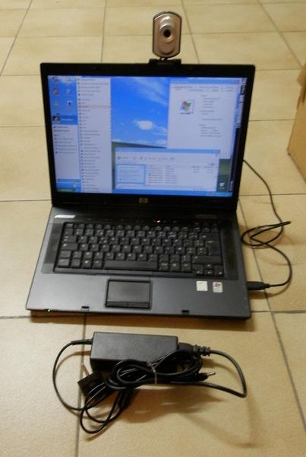 PC Portable Wifi graveur DVD webcam Matériel informatique