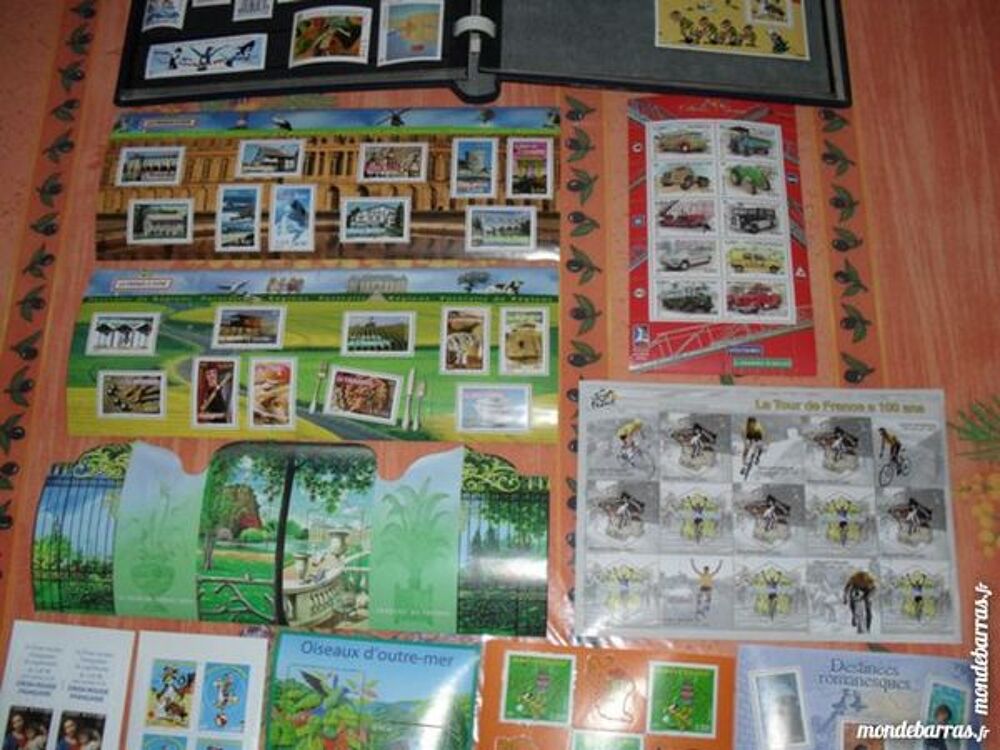 53 timbres,11 Blocs-Feuillets,4 carnets2003 Neufs 