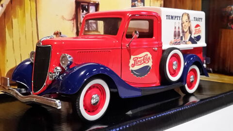 Ford pick-up bâché 'Pepsi-Cola' 1936 48 Follainville-Dennemont (78)