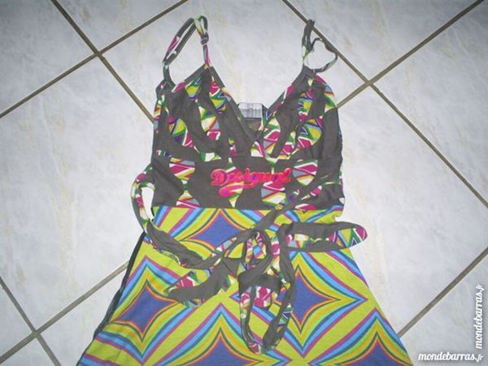 Robe DESIGUAL Taille S Vêtements