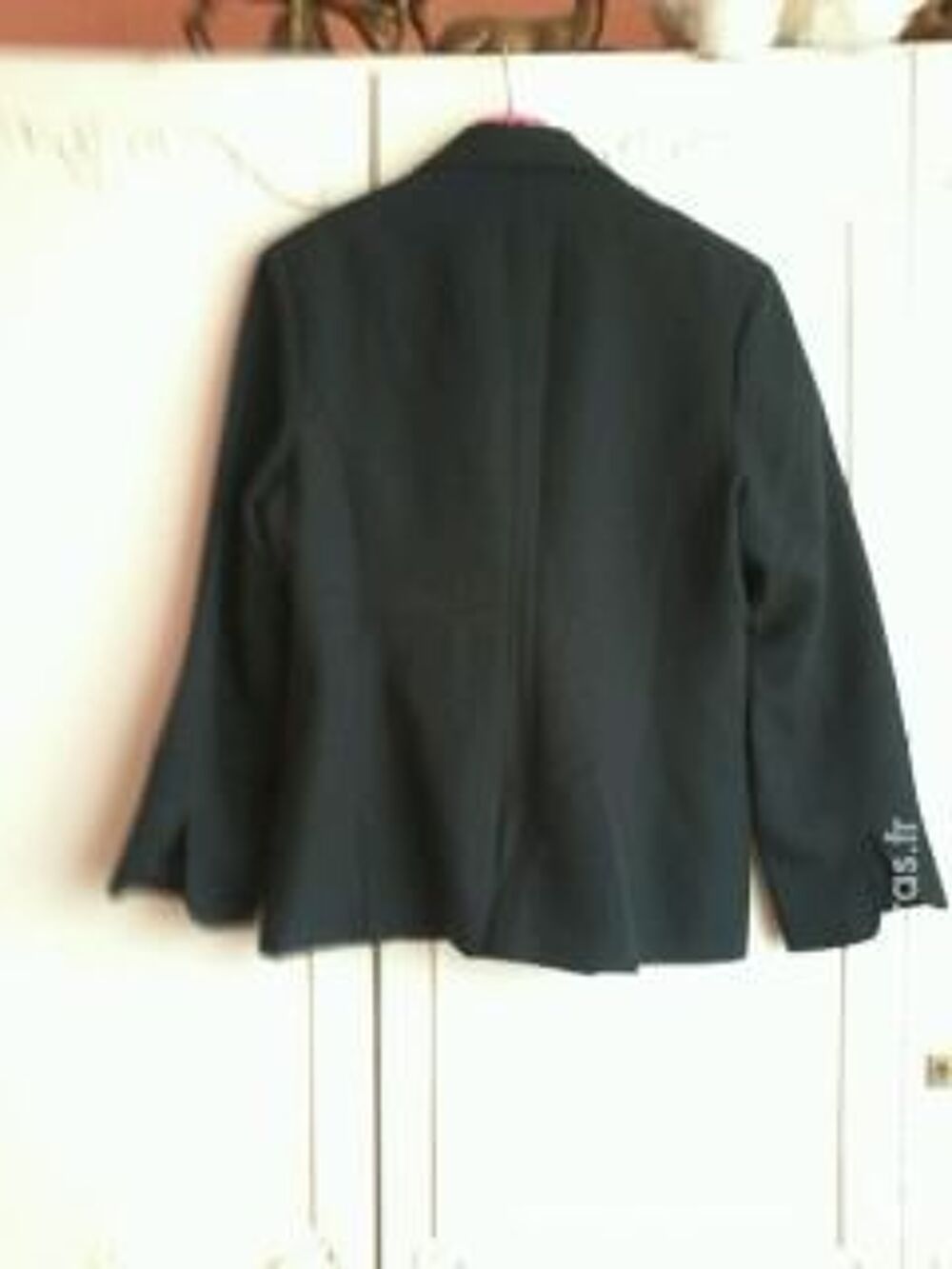 VESTE NOIRE doubl&eacute;e 100% POLYESTER T42/44 Vêtements