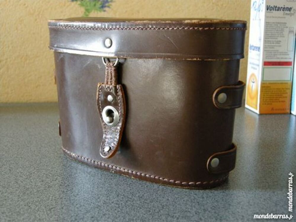 Etui cuir pour jumelle Photos/Video/TV