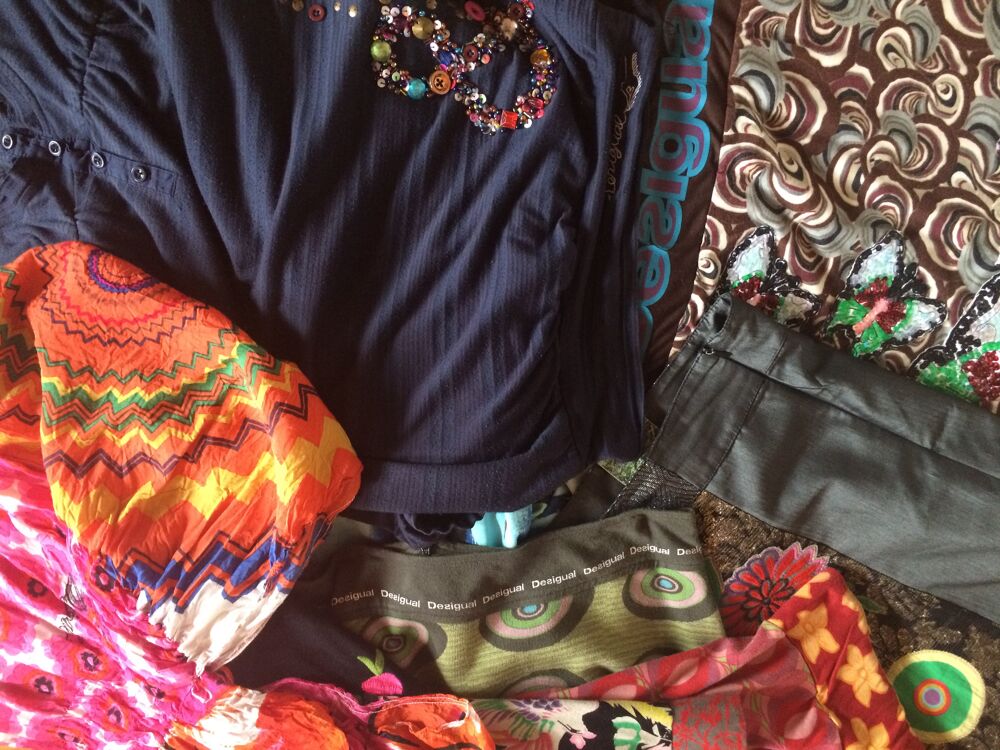 lot de v&ecirc;tements Desigual Vêtements