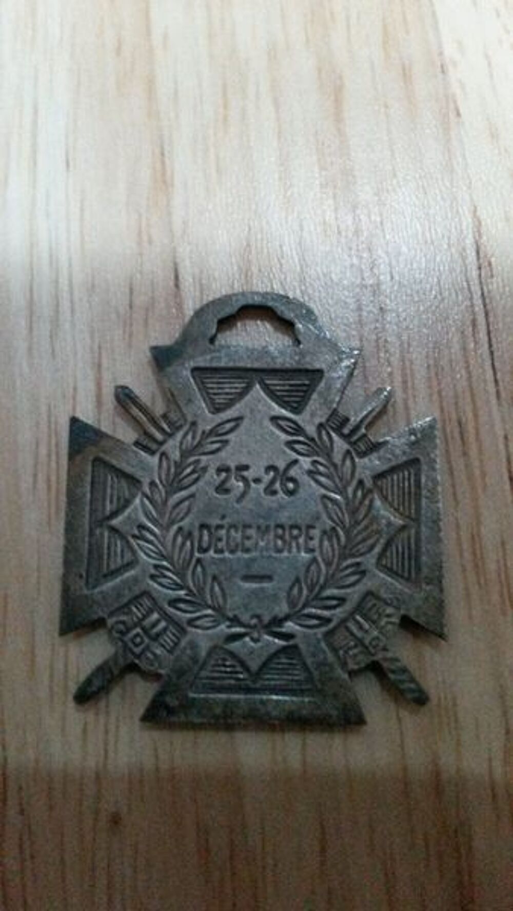 M&eacute;daille "Journ&eacute;e du poilu 1915" 