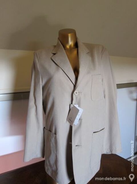 UNE VESTE DE LA MARQUE STEVEN H SPORTSWEAR TAILLE 21 Viviers-ls-Montagnes (81)