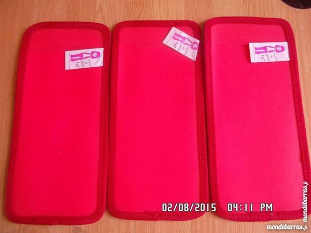 3 ranges serviettes roses Cuisine