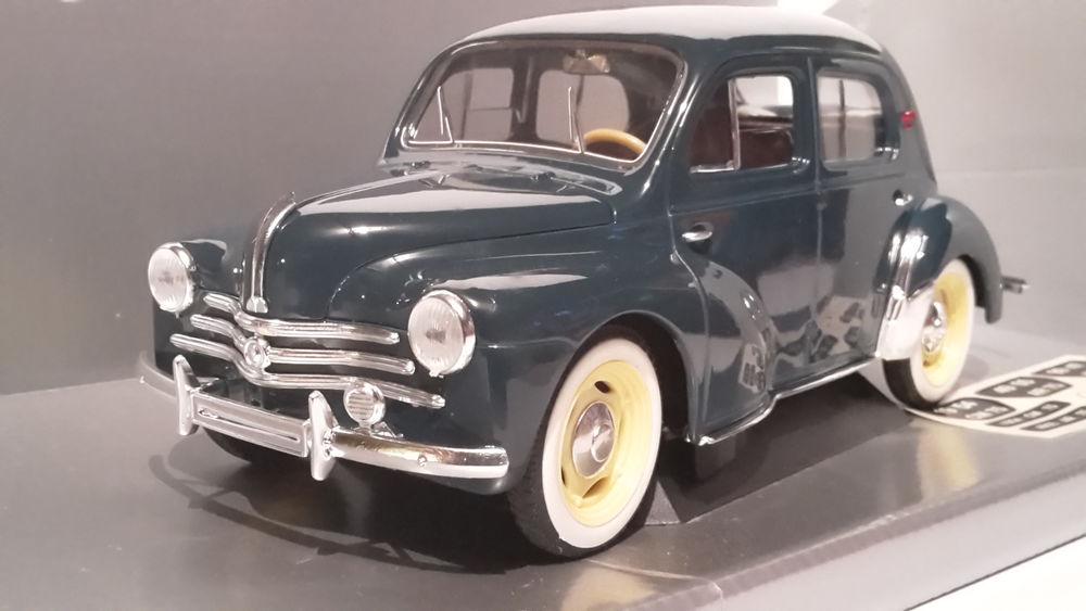 Renault 4 cv berline 1954 