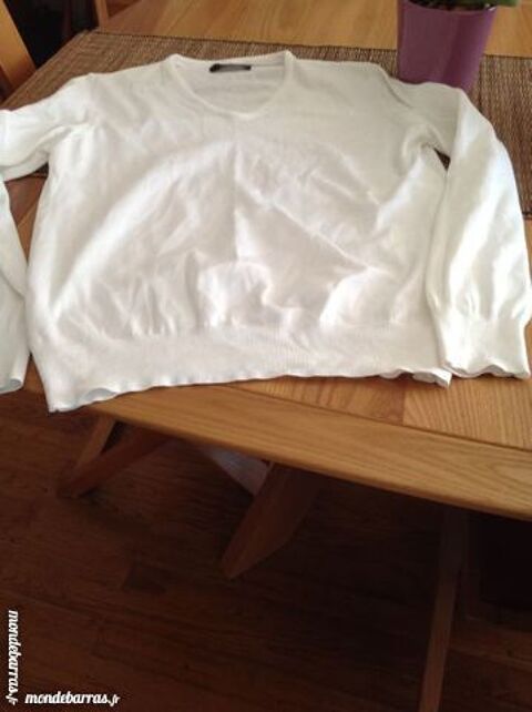 PULL ZARA trs bon tat 15 Villepinte (93)