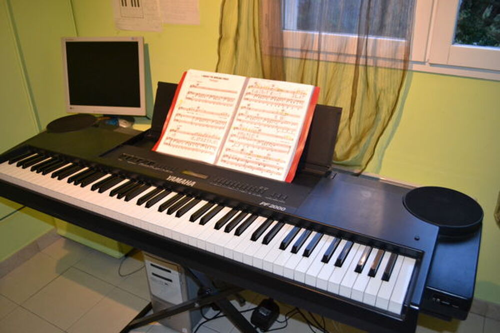 clavier YAMAHA Instruments de musique