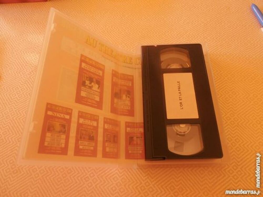Pi&egrave;ce &laquo;L'or et la paille&raquo; DVD et blu-ray
