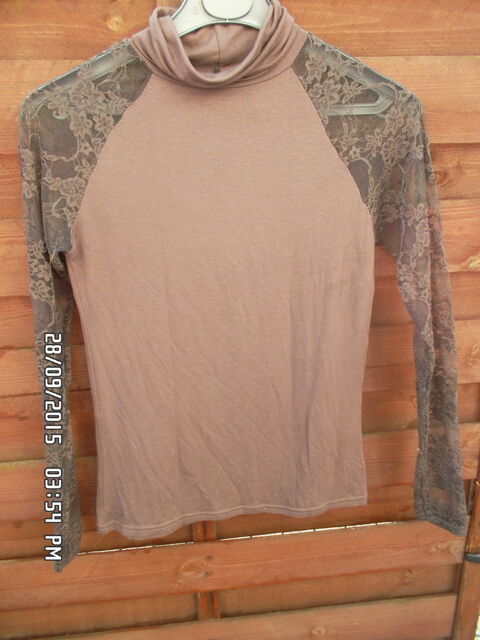 HAUT MARRON ET DENTELLE*JUSTE 3E*KIKI60230 3 Chambly (60)