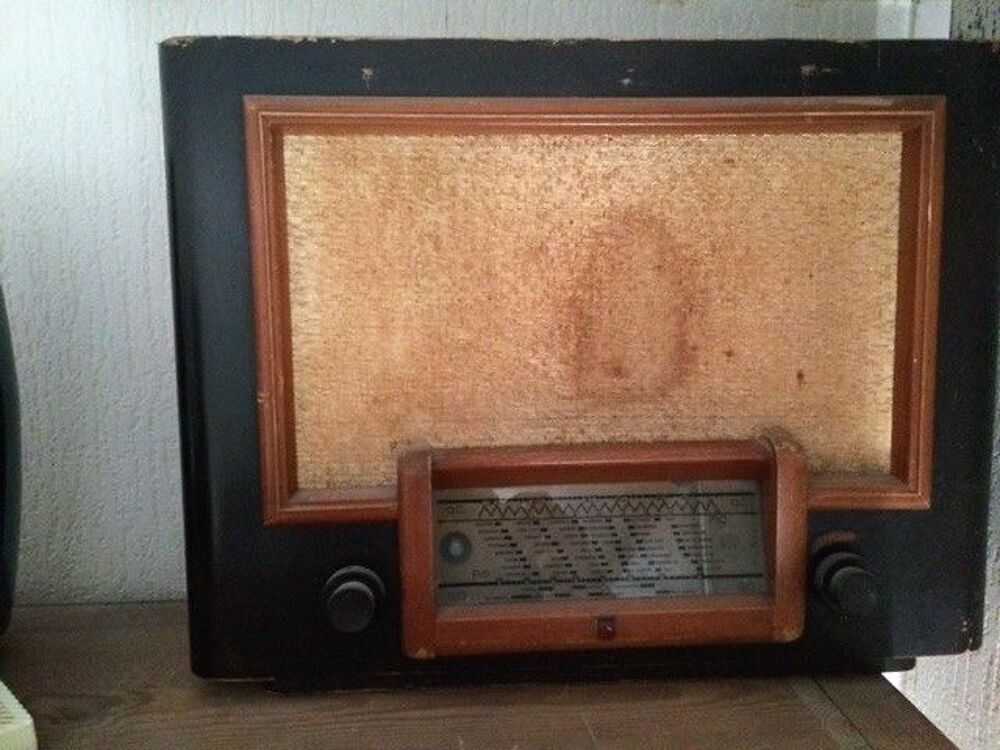 ANCIEN POSTE DE RADIO Meubles