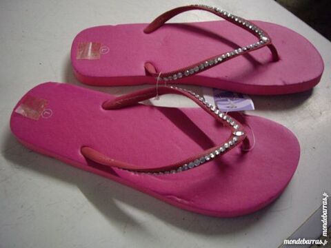 Tongs coloris Fuchsia perlé pt 41/42- neuves- à 2,50 € 2 Bouxwiller (67)