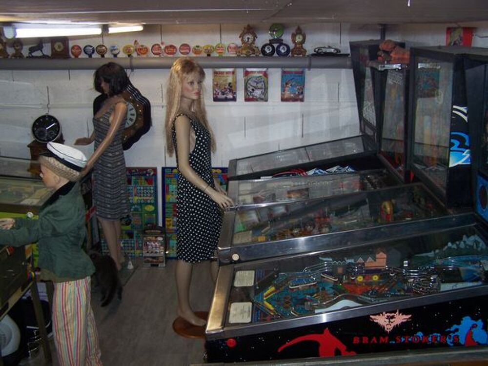 collectionneur recherche flipper de bar a restaurer; Meubles