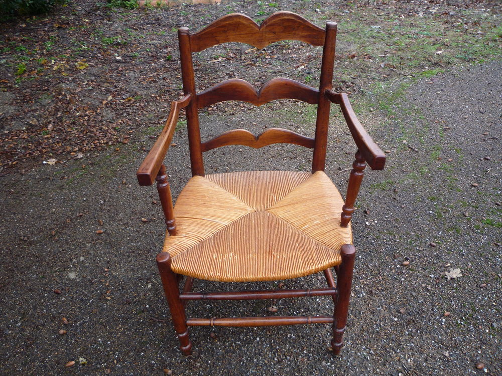 Fauteuil bonne femme Proven&ccedil;al,paill&eacute;, XVIII e Meubles