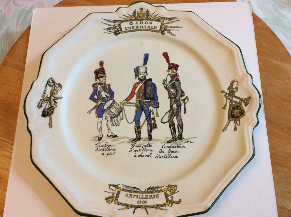Assiette St Cl&eacute;ment Garde Imp&eacute;riale n&deg; 1696/3000 