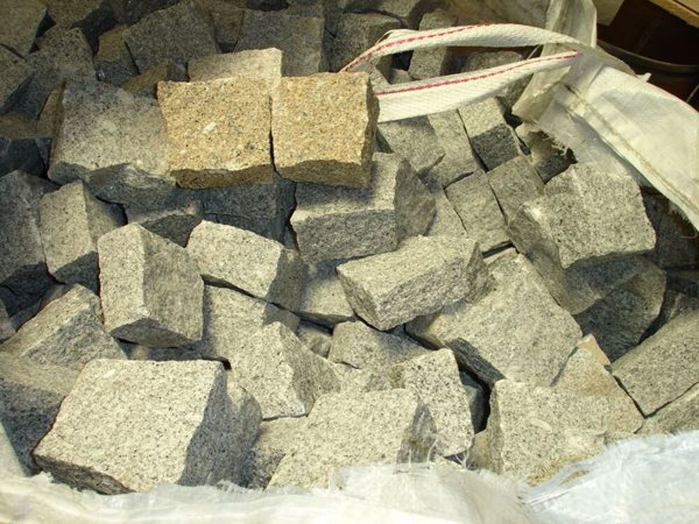 Pav&eacute; en granit 10x10x5 Décoration