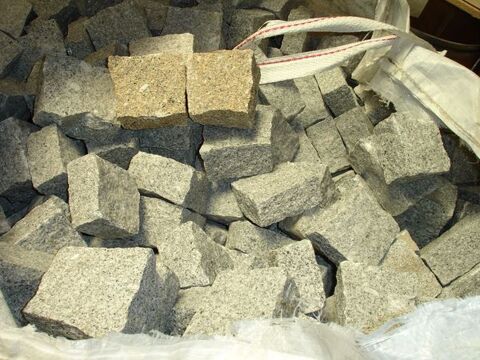 Pavé en granit 10x10x5 30 Annecy (74)