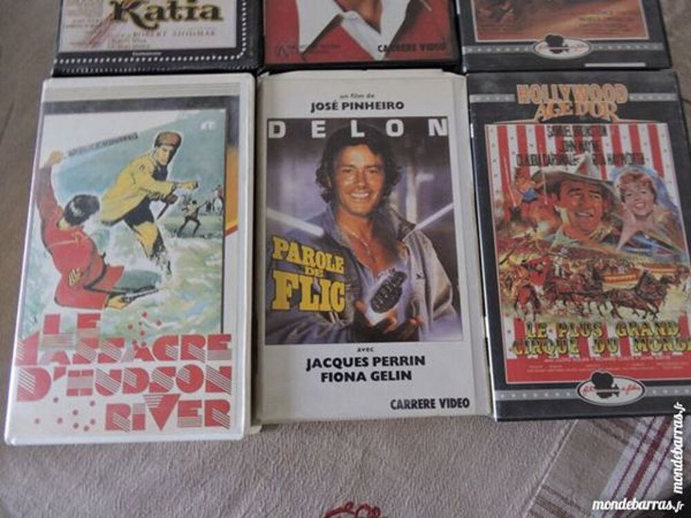 6 cassettes VHS DVD et blu-ray