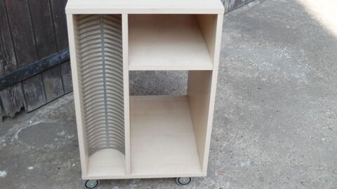 PETIT MEUBLE SUR ROULETTES 70 Chalon-sur-Sa�ne (71)