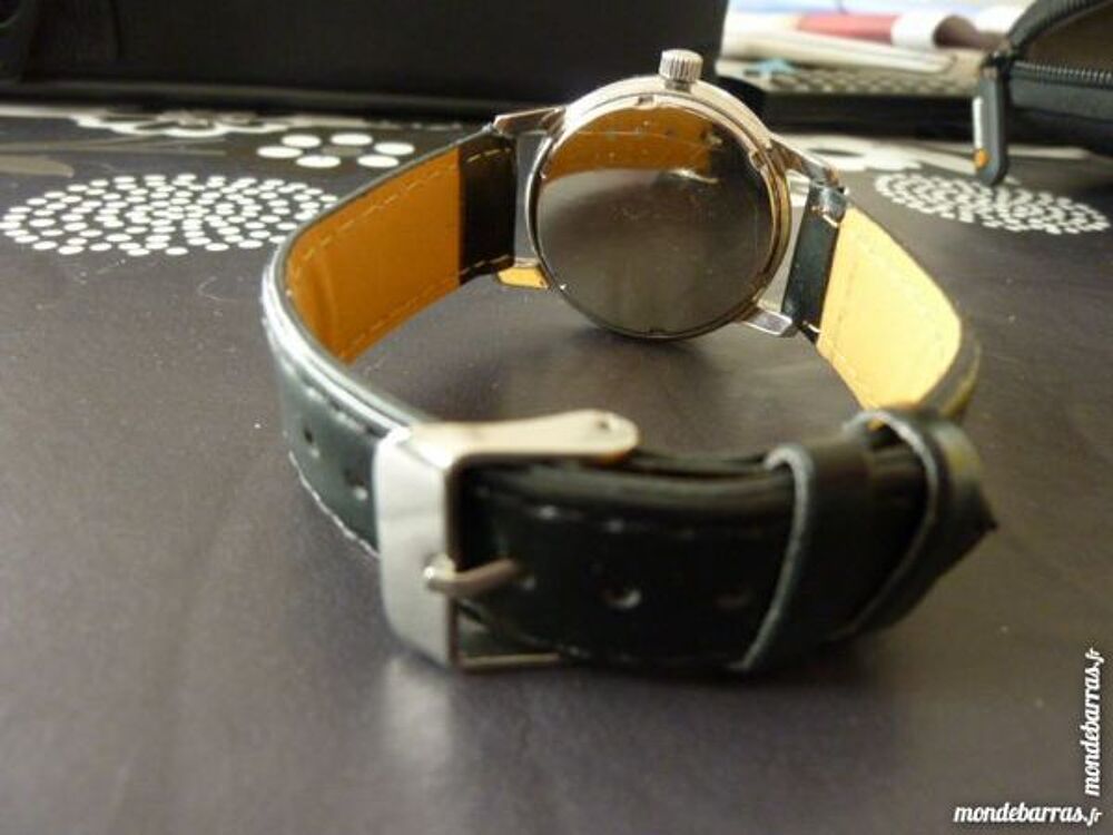 SANDOZ ST96 montre Suisse 1970 m&eacute;canique SAN0037 Bijoux et montres