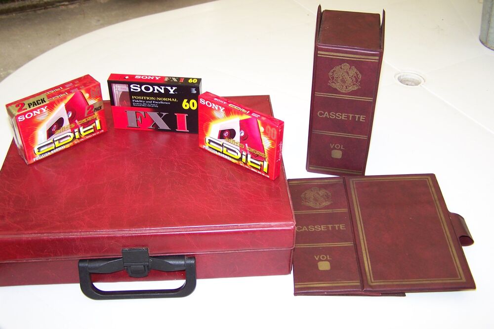 CLASSEUR ET CASSETTES AUDIO Audio et hifi