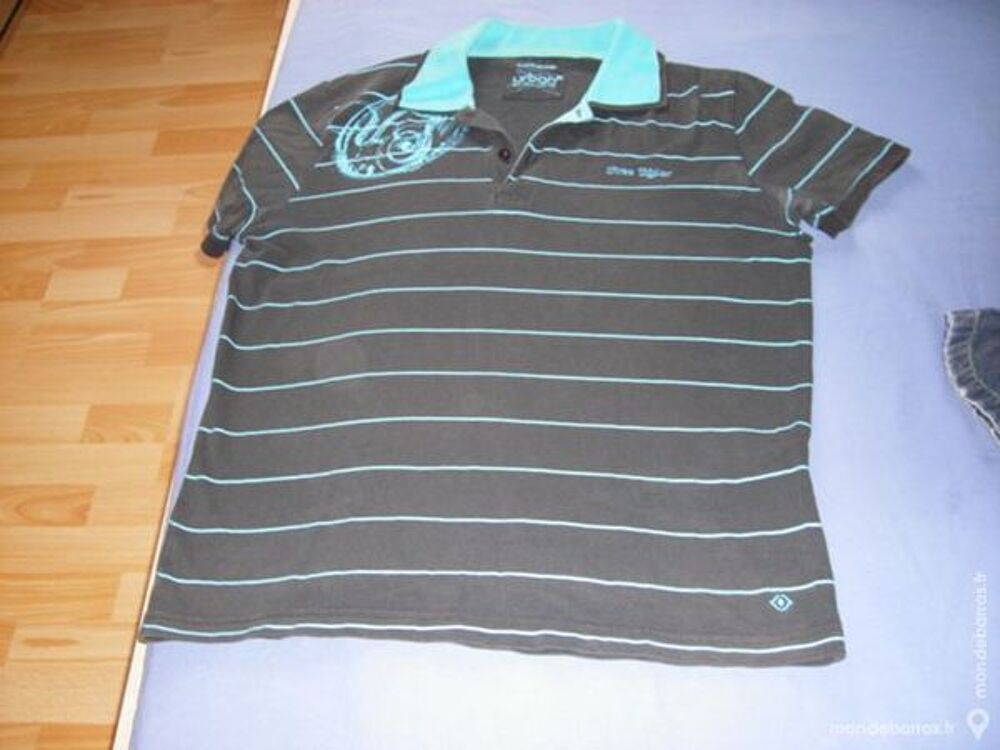 polo ray&eacute; bleu et gris V�tements