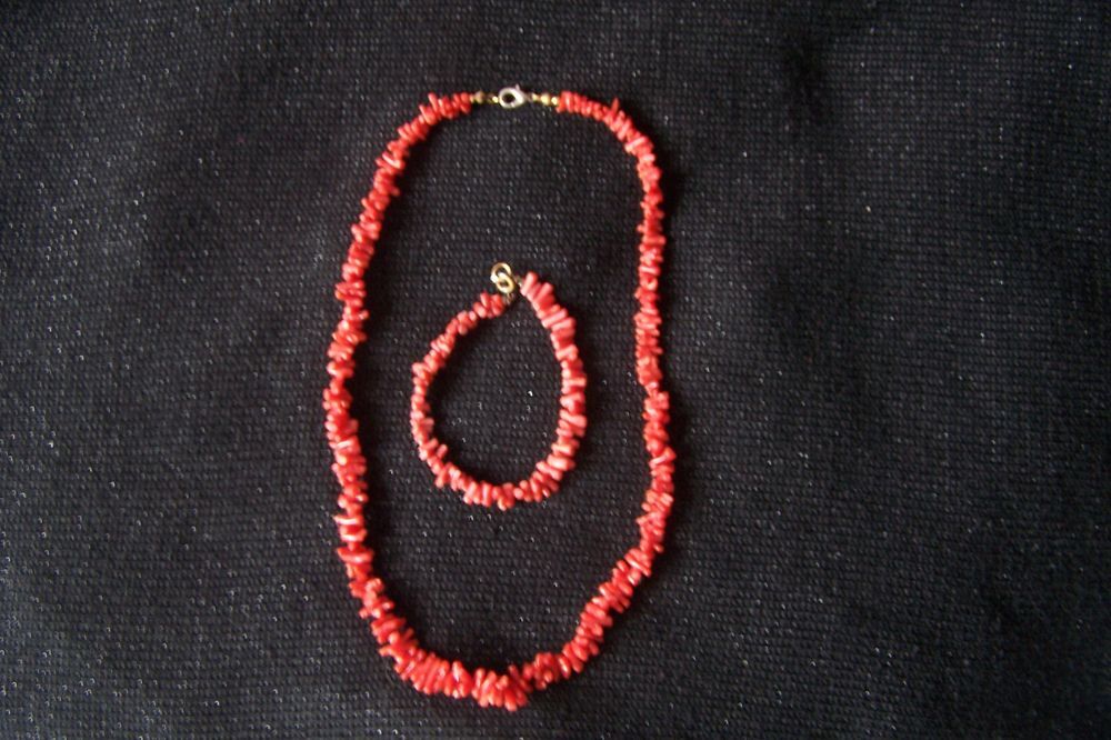 COLLIER + BRACELET CORAIL rougr v&eacute;ritable Bijoux et montres