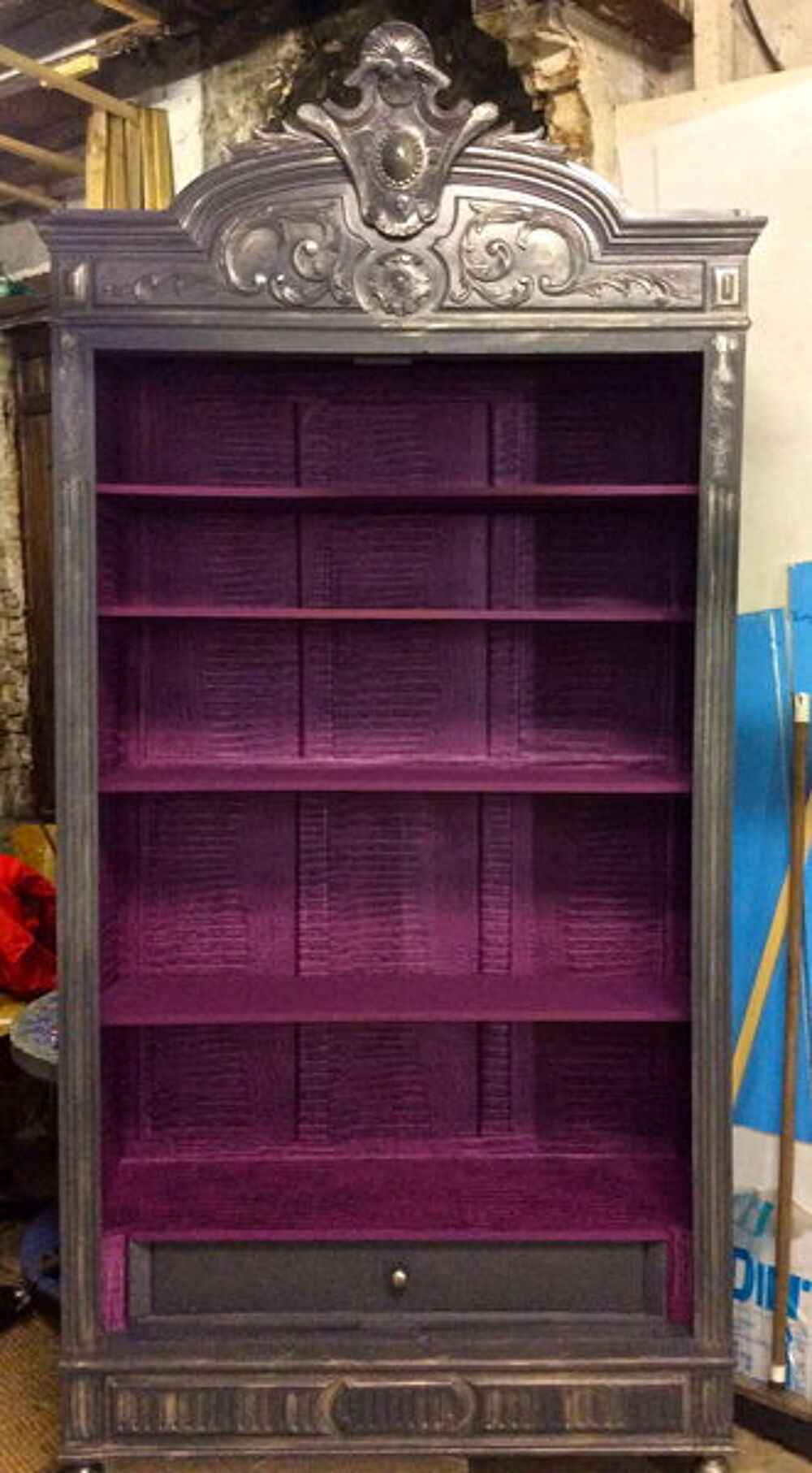 armoire transform&eacute;e en biblioth&egrave;que Meubles