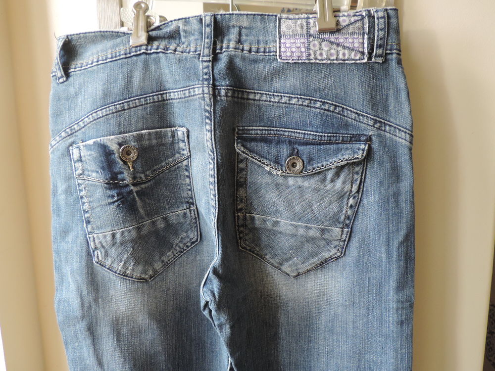 JEAN BERSHKA Vêtements