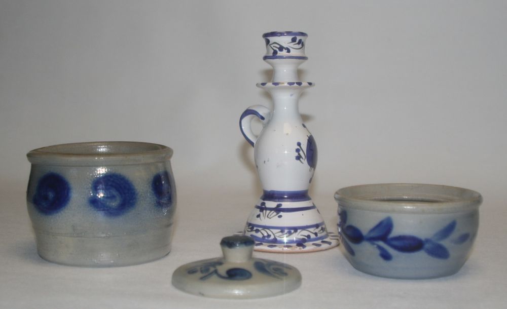 Pots en gr&eacute;s bleu et bougeoir Delft Cuisine