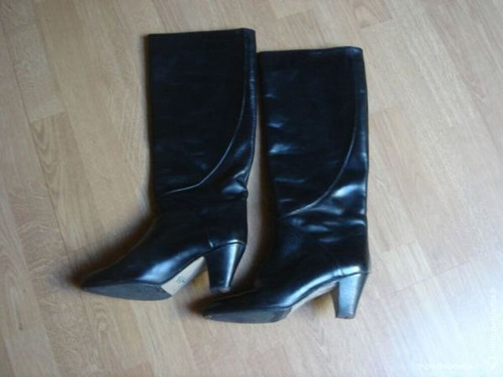 Bottes Haute Cuir femme Chaussures