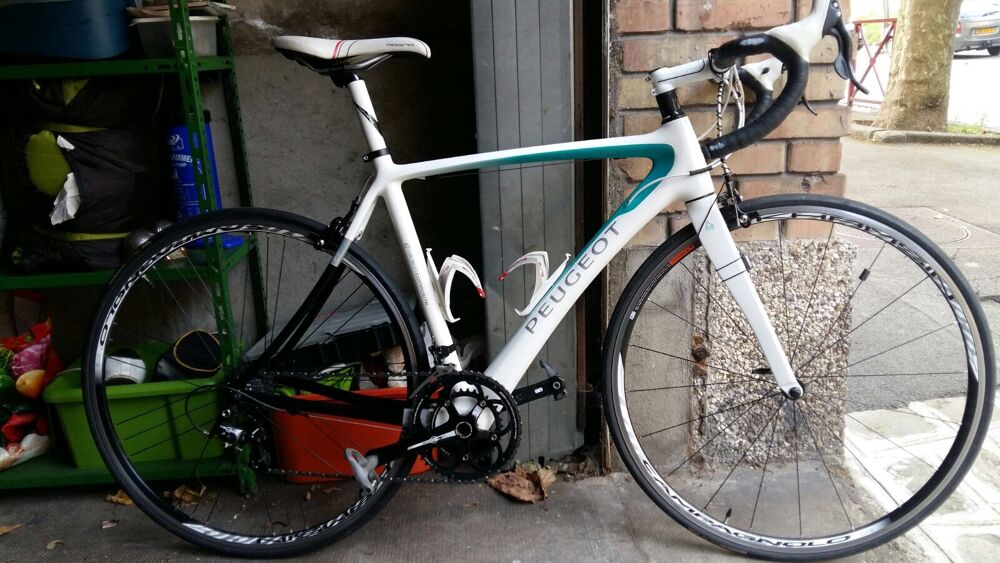 v&eacute;lo de course en carbone Vélos