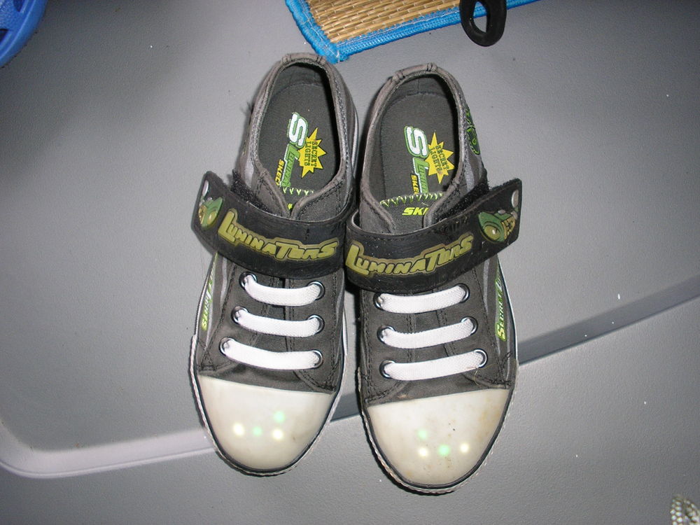 Chaussures lumineuses T.32 Chaussures enfants