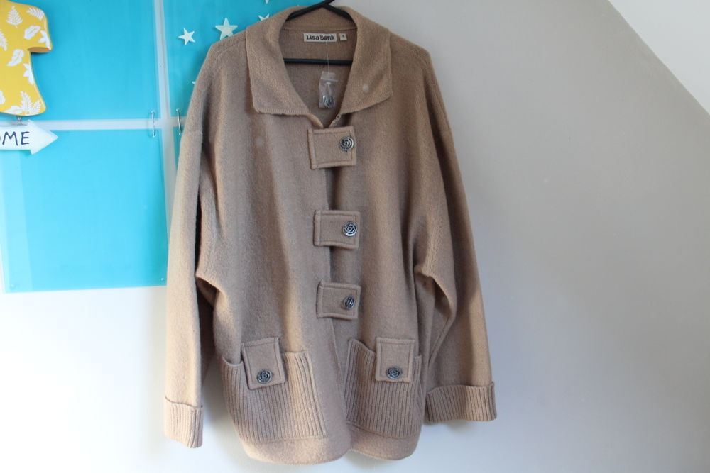 VESTE EN LAINE FEUTREE Vêtements
