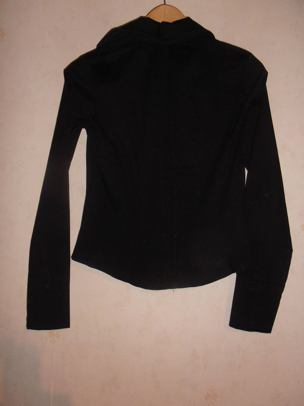 Chemisier noir cintr&eacute; (80) Vêtements