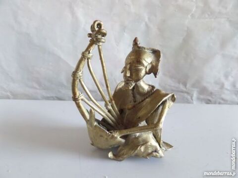 Sujet en laiton 25 Lyon 8 (69)