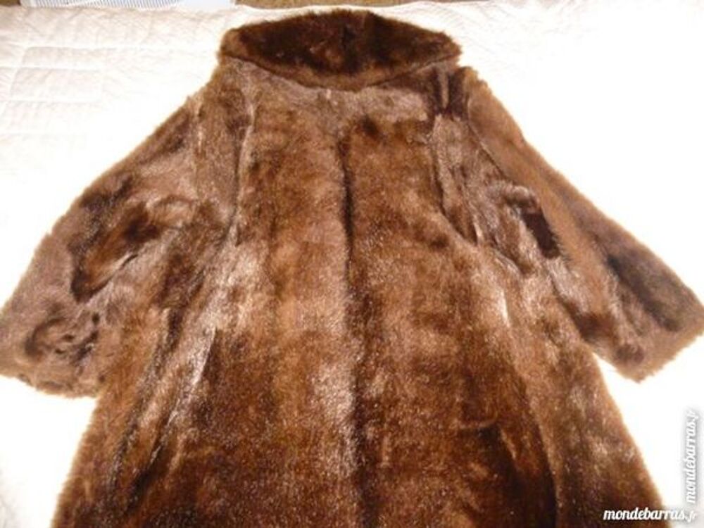 Manteau fourrure synth&eacute;tique Vêtements
