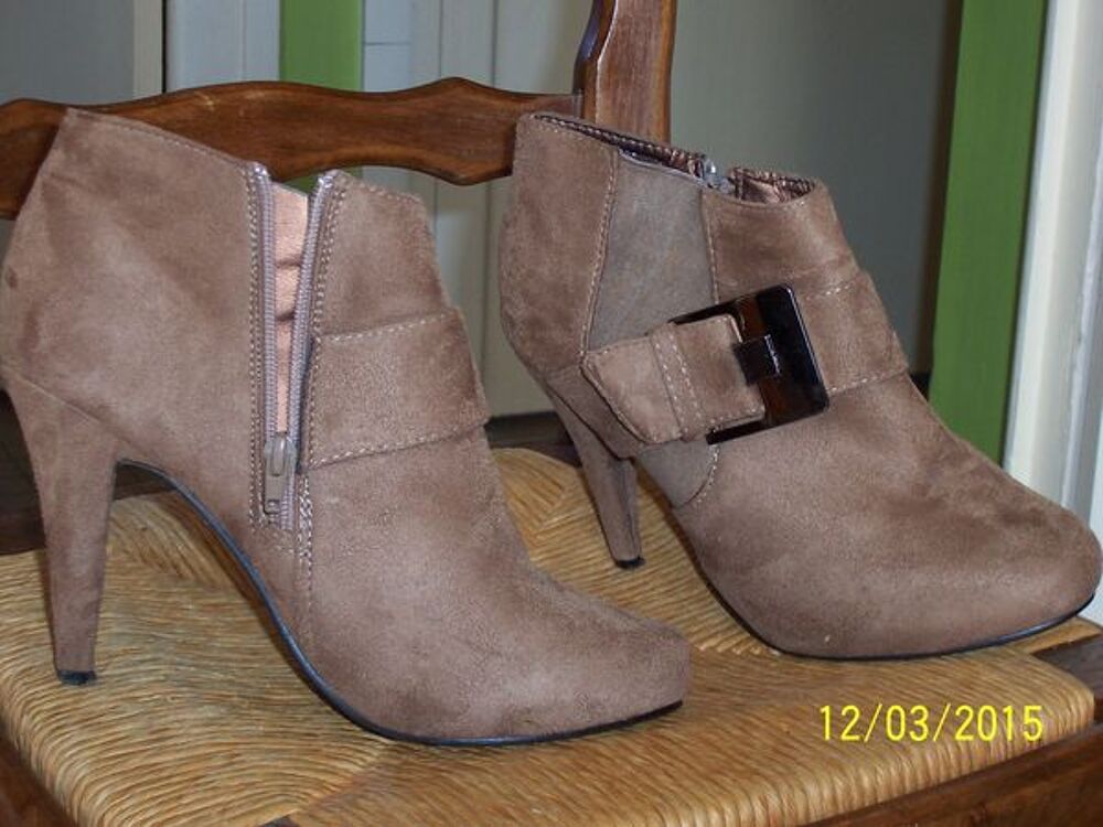 bottines noires et bottine marron Chaussures
