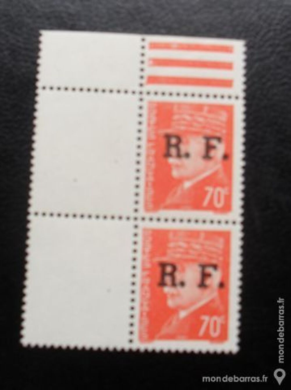 bloc 2 timbres surcharg&eacute;s de la Lib&eacute;ration 