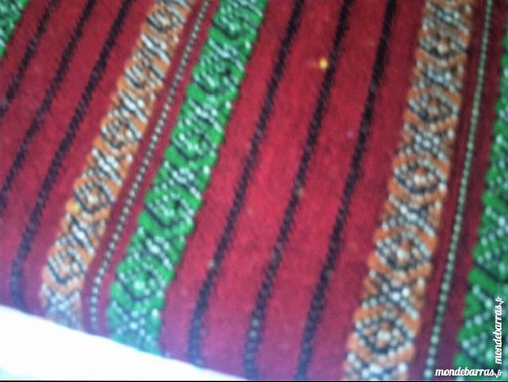 COUVERTURE DE TABLE Décoration