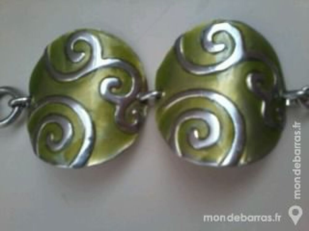 BRACELET NEUF DE COULEUR ANIS Bijoux et montres