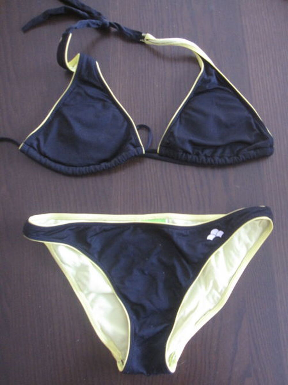 Maillot de bain crocs taille L noir et jaune Vêtements