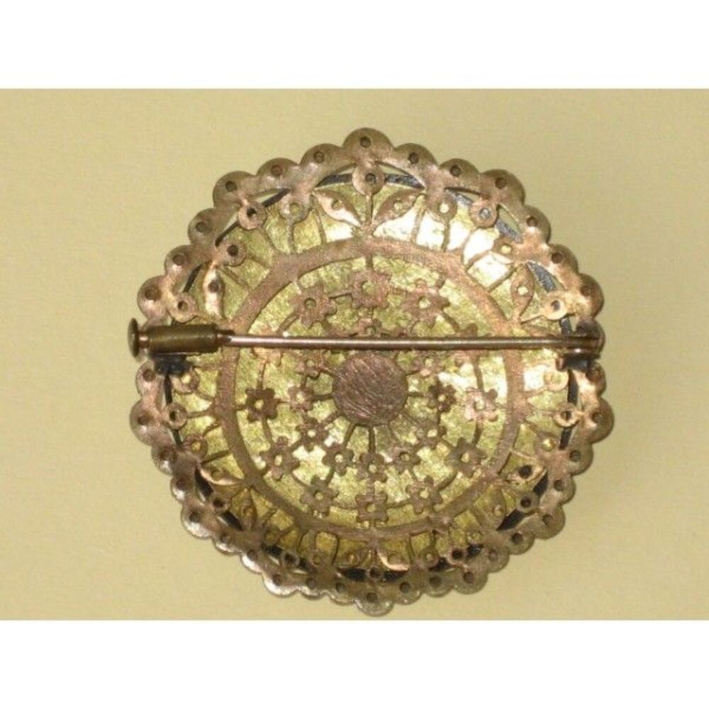Belle broche cam&eacute;e Bijoux et montres
