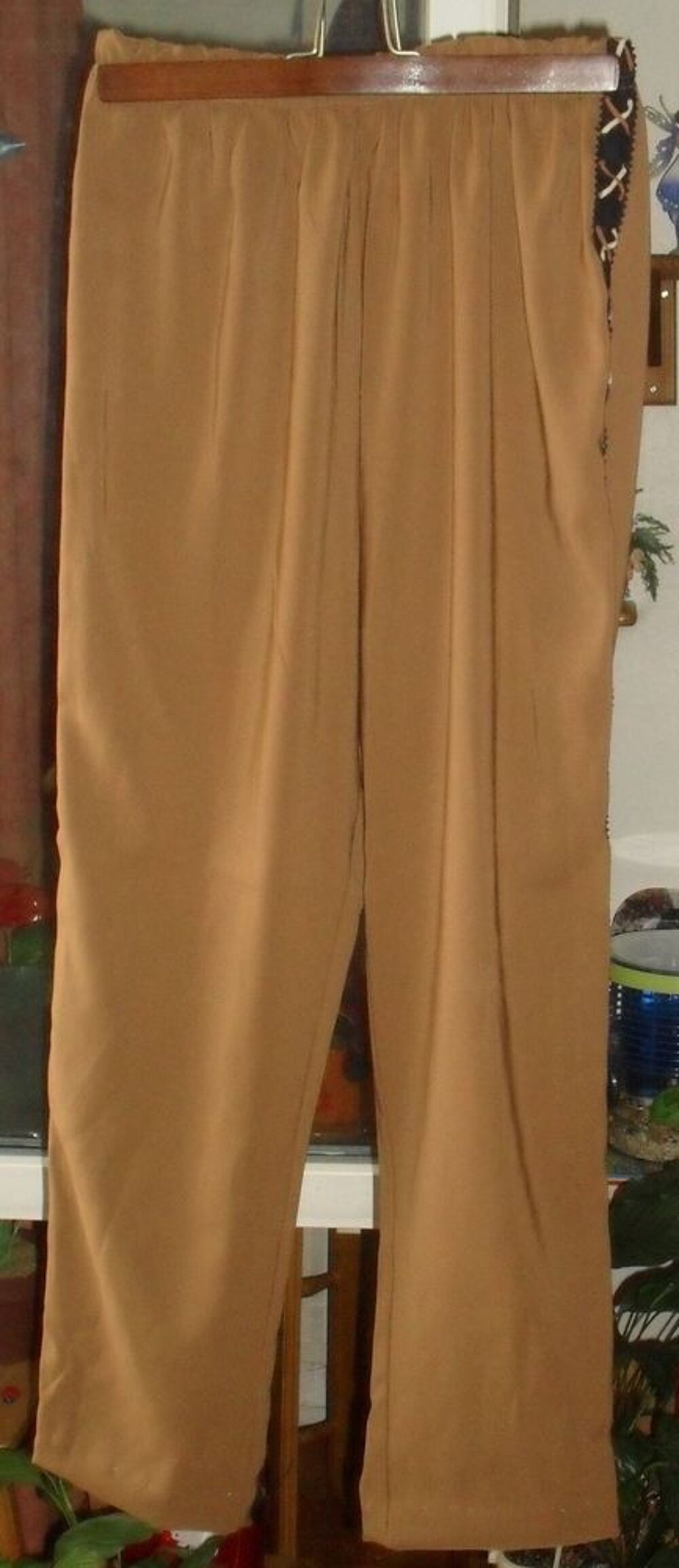Pantalon Femme taille 42/44 Vêtements