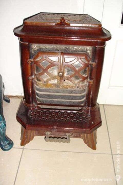 Fourneau faence 40 La Neuveville-devant-Lpanges (88)