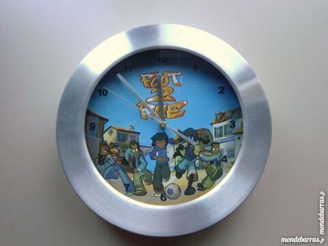 horloge murale Foot 2 Rue - TBE 8 Reims (51)