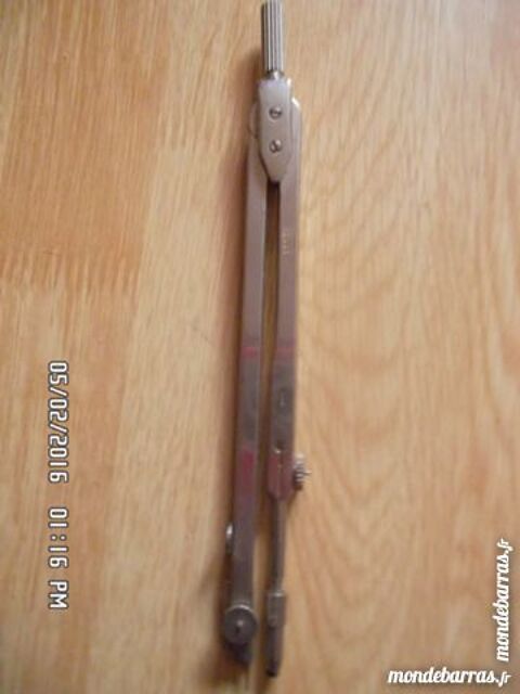 COMPAS METAL ESSEL 2 Chambly (60)